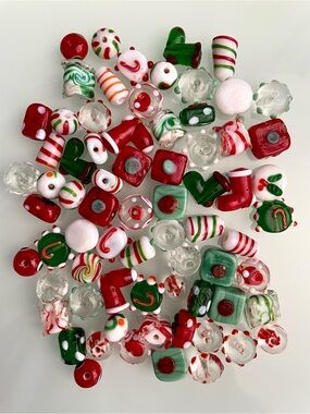 71-pc LOT - Assorted Christmas Artisan Glass Lampwork Beads (22 Holiday Styles)